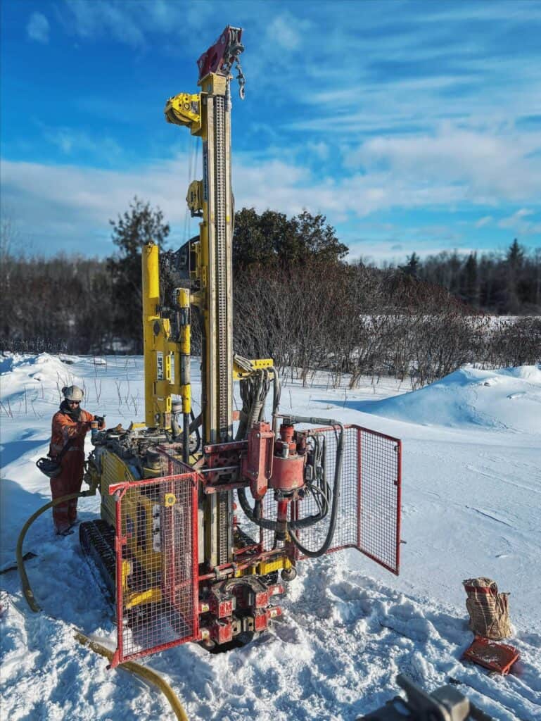 2537_Mi3 perforatrice Massenza drilling rigs cantiere Ottawa