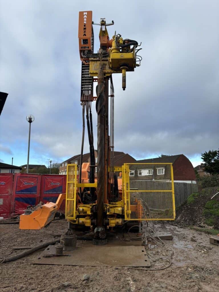 2613_2614_Mi15 perforatrice Massenza drilling rigs cantiere Hartlepool