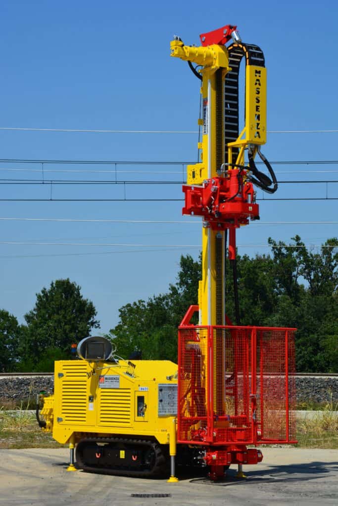 2671_Mi4 perforatrice Massenza Drilling rigs
