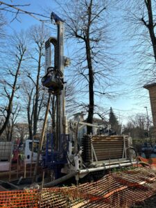 2593 Mi8 perforatrice Massenza drilling rigs video cantiere posa dispersori corrente a terra